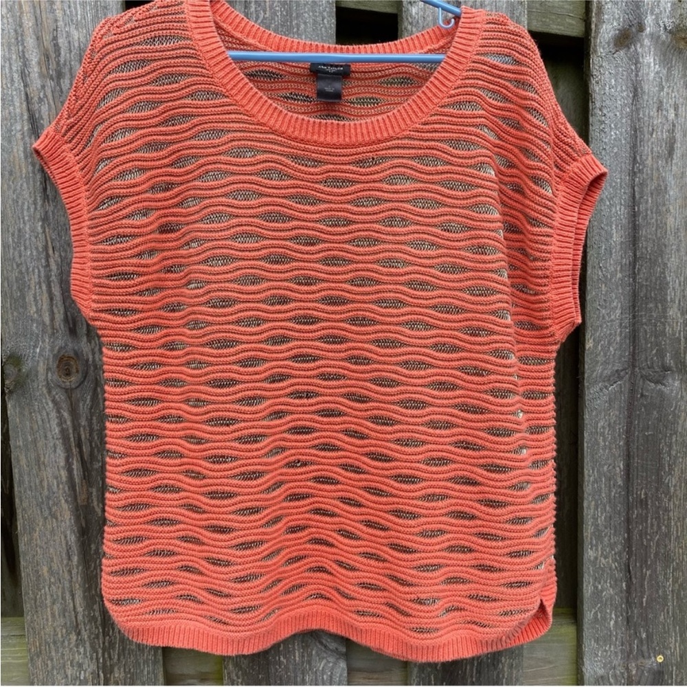Ann Taylor L coral salmon Open Knit top with Shimmery Silver metallic th…
